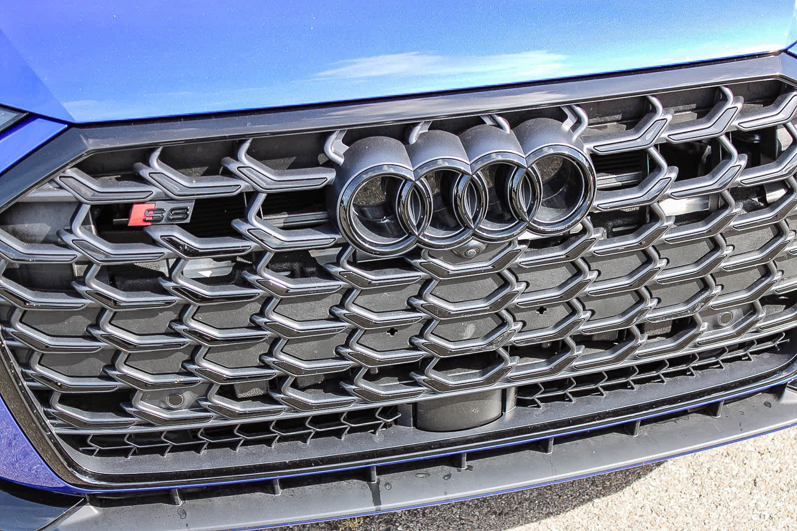 Thumbnail: 2024 Audi S8 - 5
