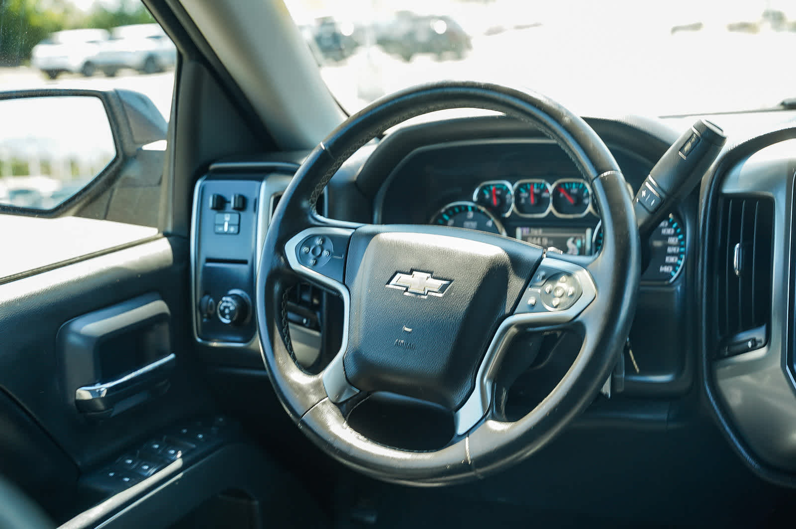 Thumbnail: 2015 Chevrolet Silverado 1500 - 12