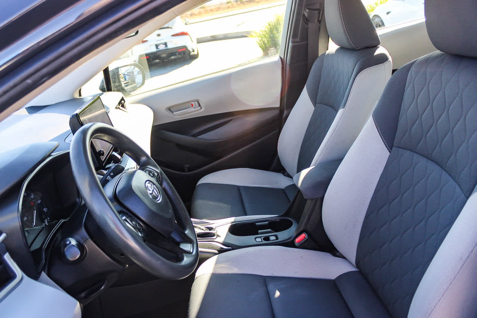 Thumbnail: 2023 Toyota Corolla - 17