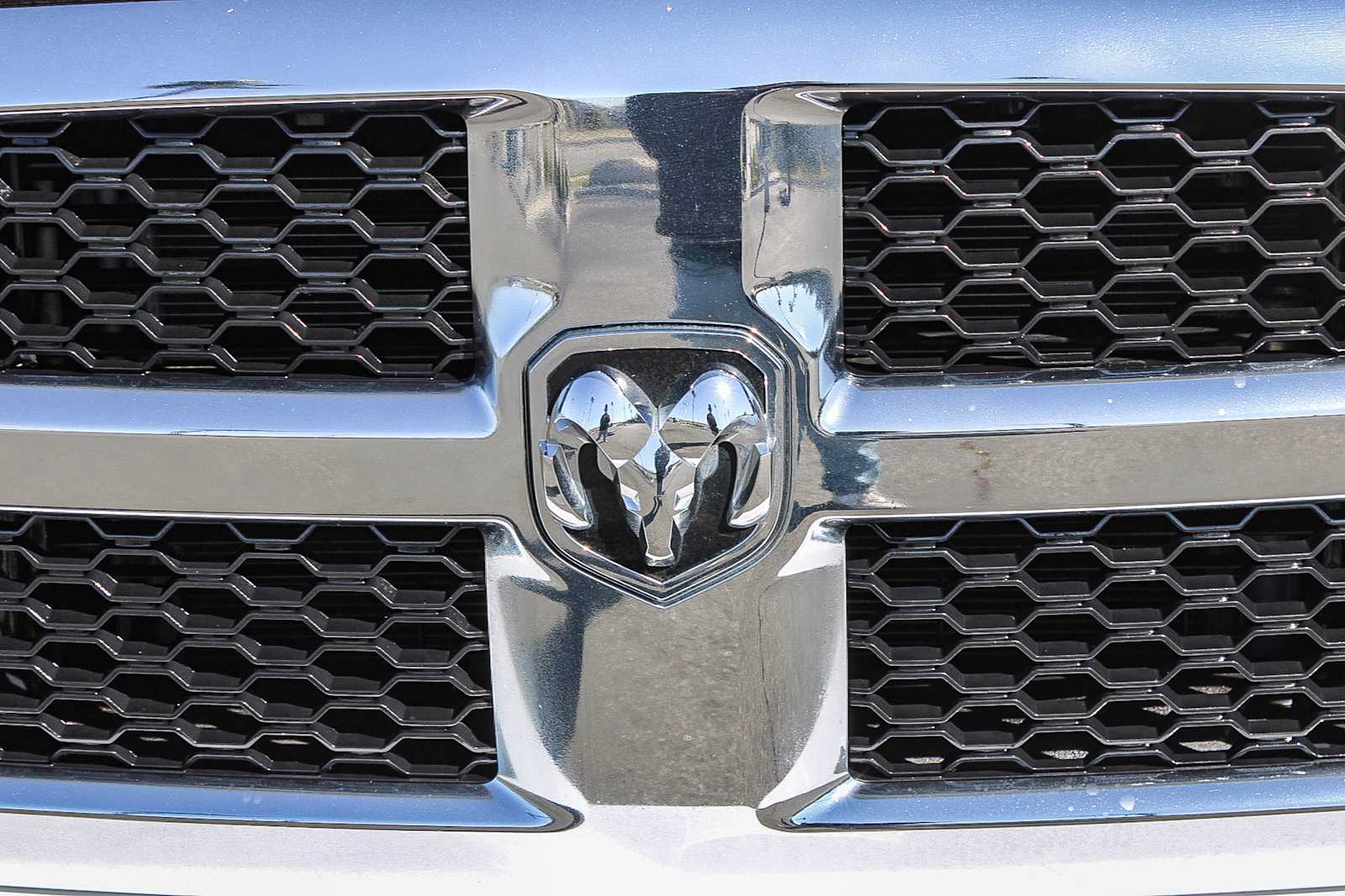 Thumbnail: 2021 RAM 1500 Classic - 11