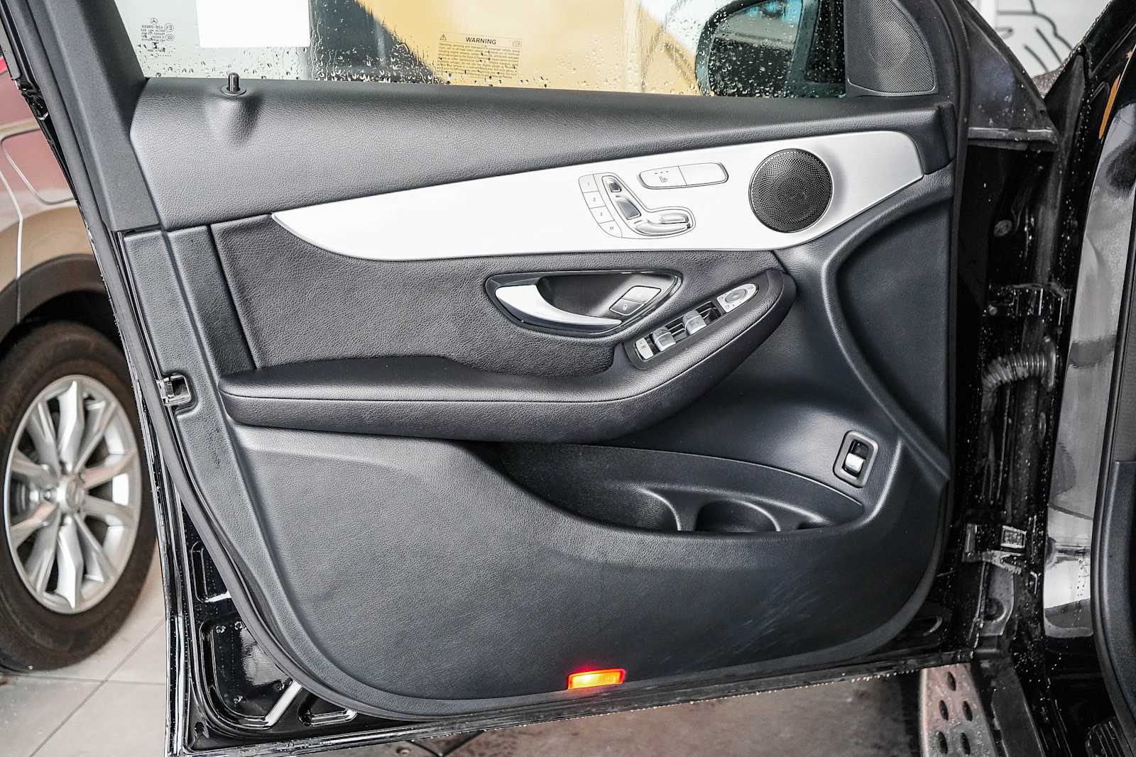 Thumbnail: 2022 Mercedes-Benz GLC - 17