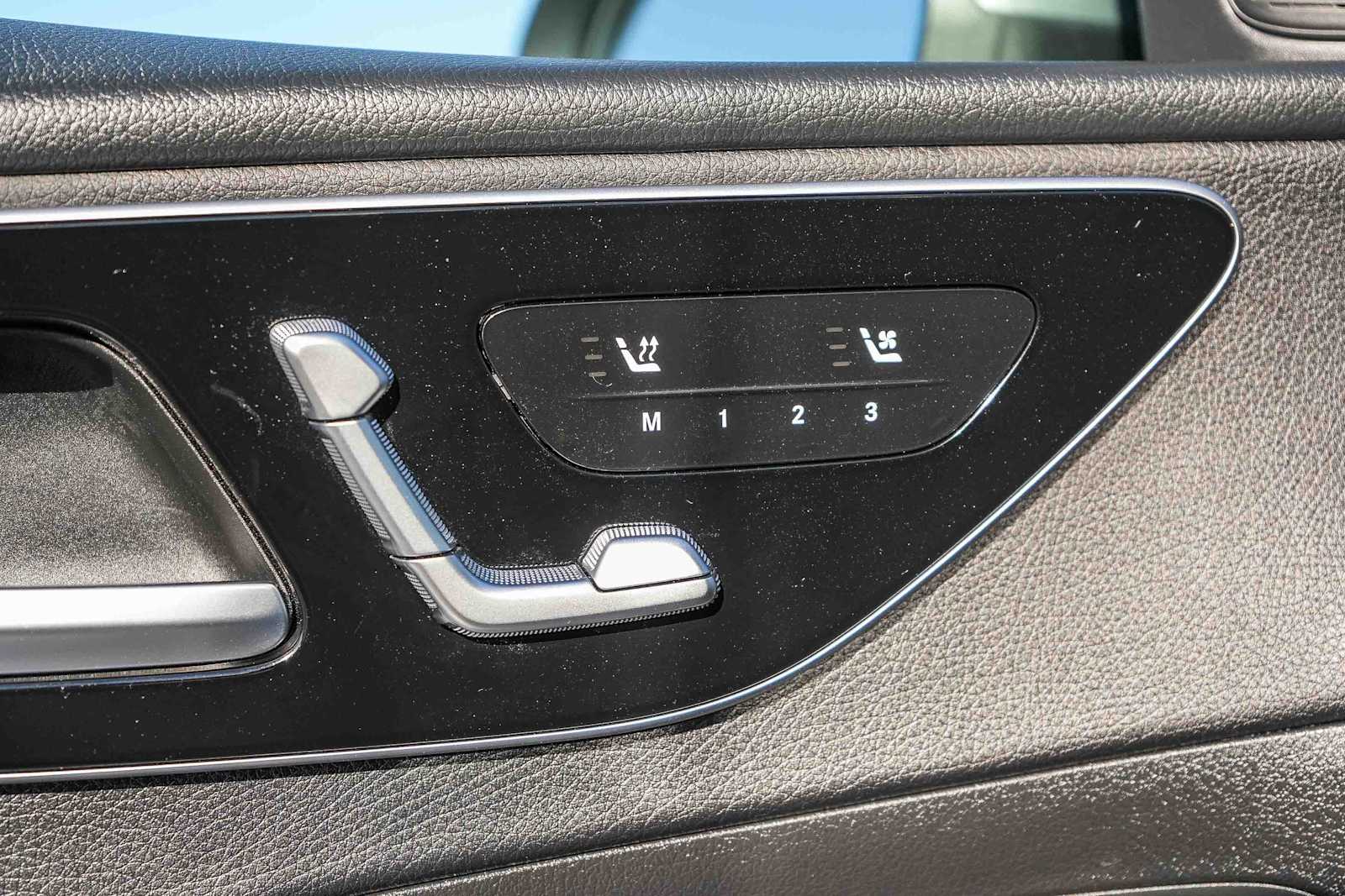 Thumbnail: 2024 Mercedes-Benz C-Class - 20