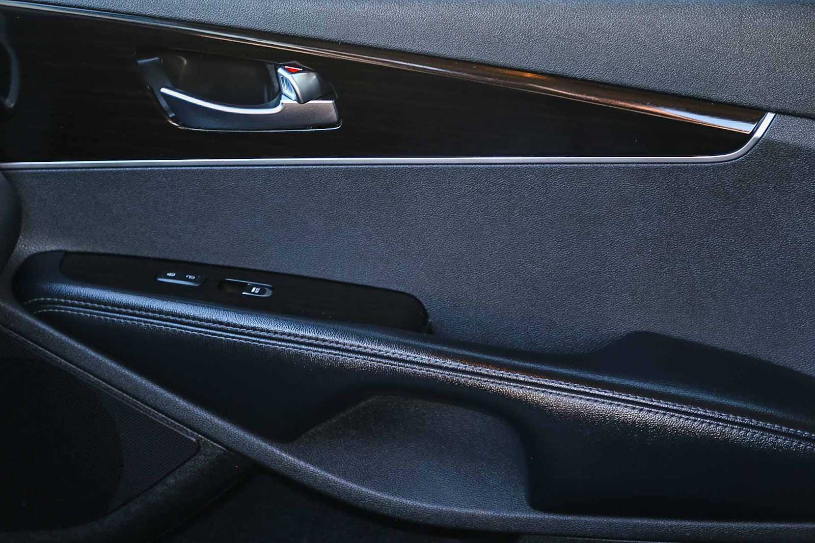 Thumbnail: 2019 Kia Sorento - 20