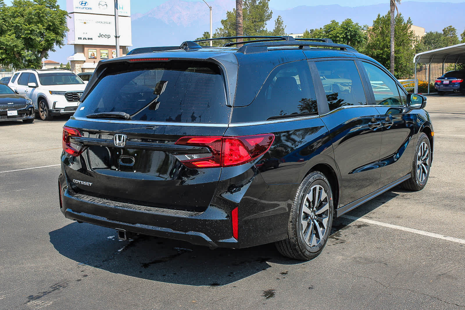 Thumbnail: 2026 Honda Odyssey - 6