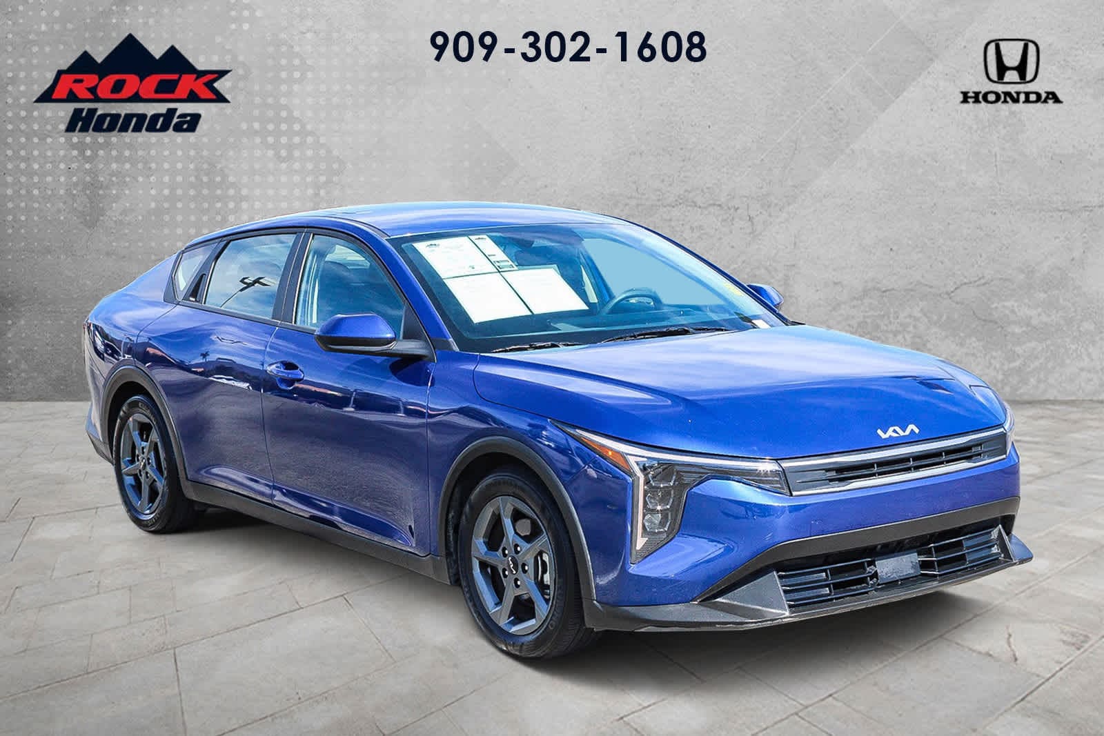 2025 Kia K4 LXS photo 2