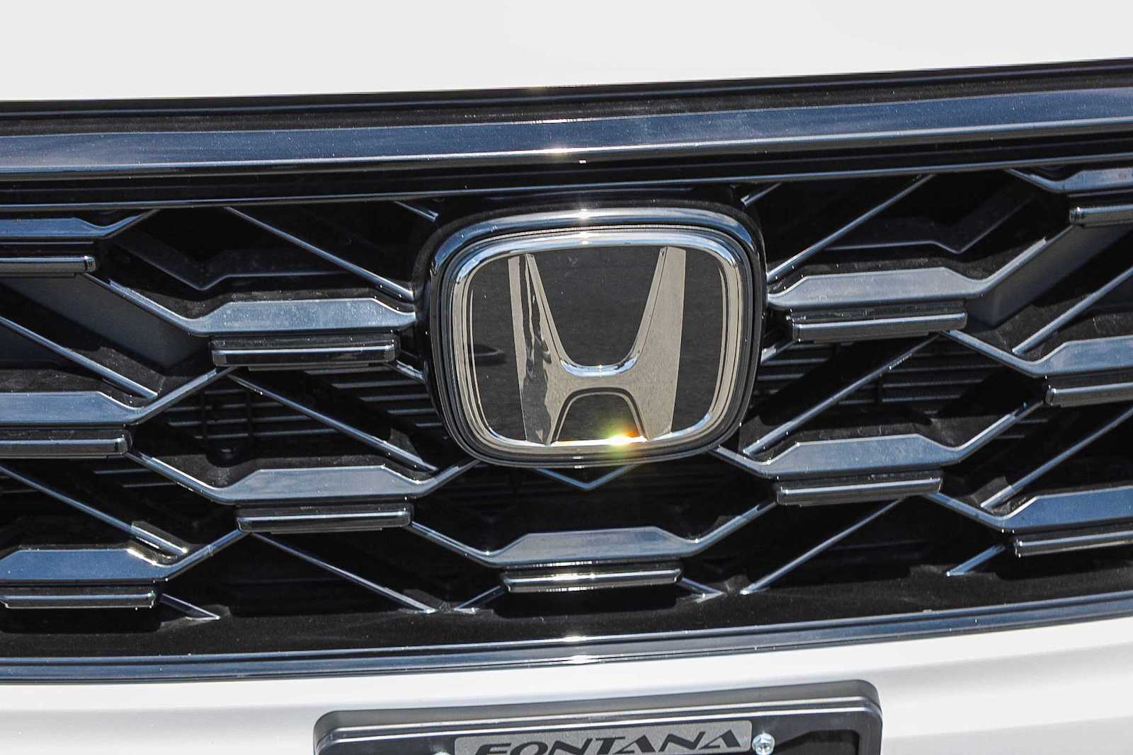 2025 Honda CR-V Hybrid Sport-L photo 4
