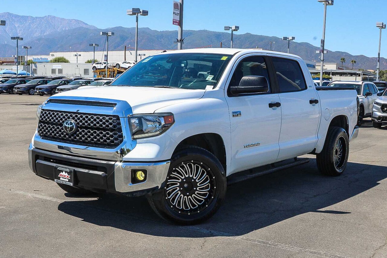 2019 Toyota Tundra SR5 5.7L V8 — photo 1 of 24
