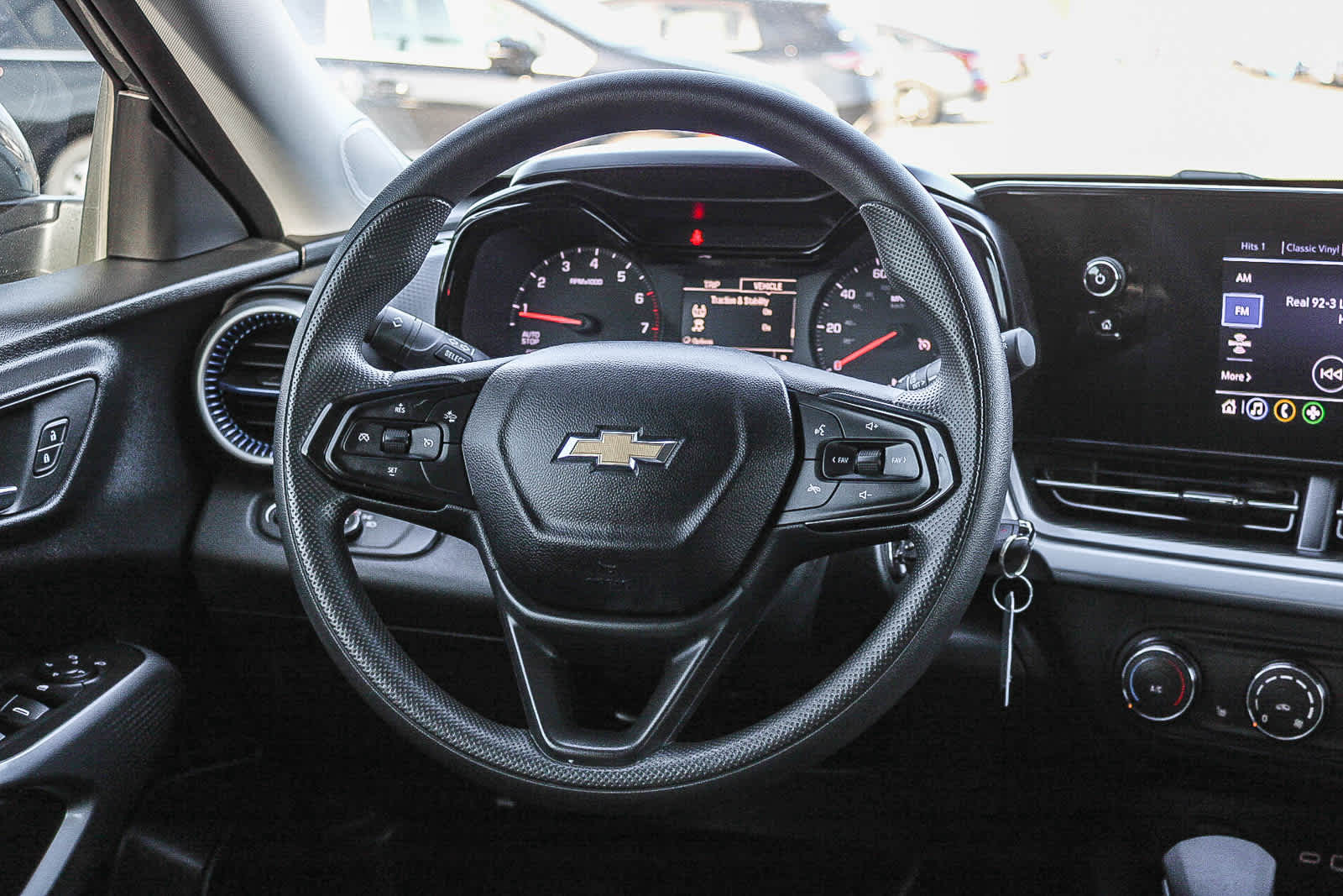 Thumbnail: 2024 Chevrolet Trax - 15