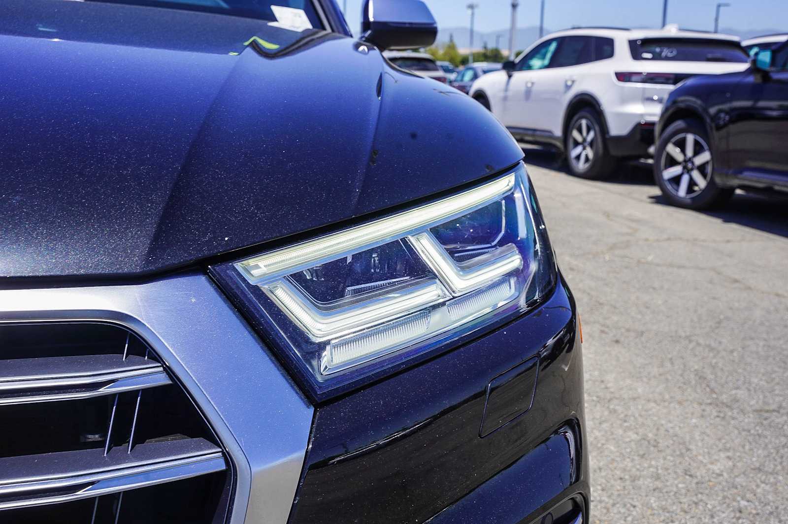Thumbnail: 2019 Audi SQ5 - 10