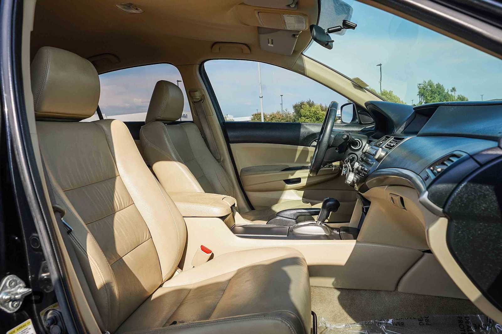 Thumbnail: 2011 Honda Accord - 16