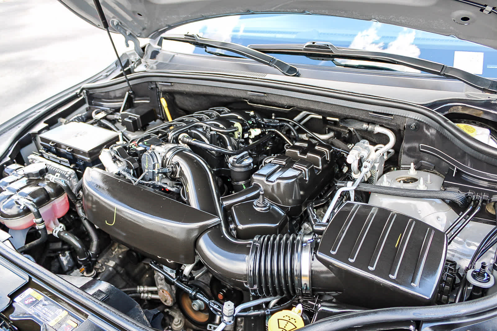 Thumbnail: 2025 Dodge Durango - 27