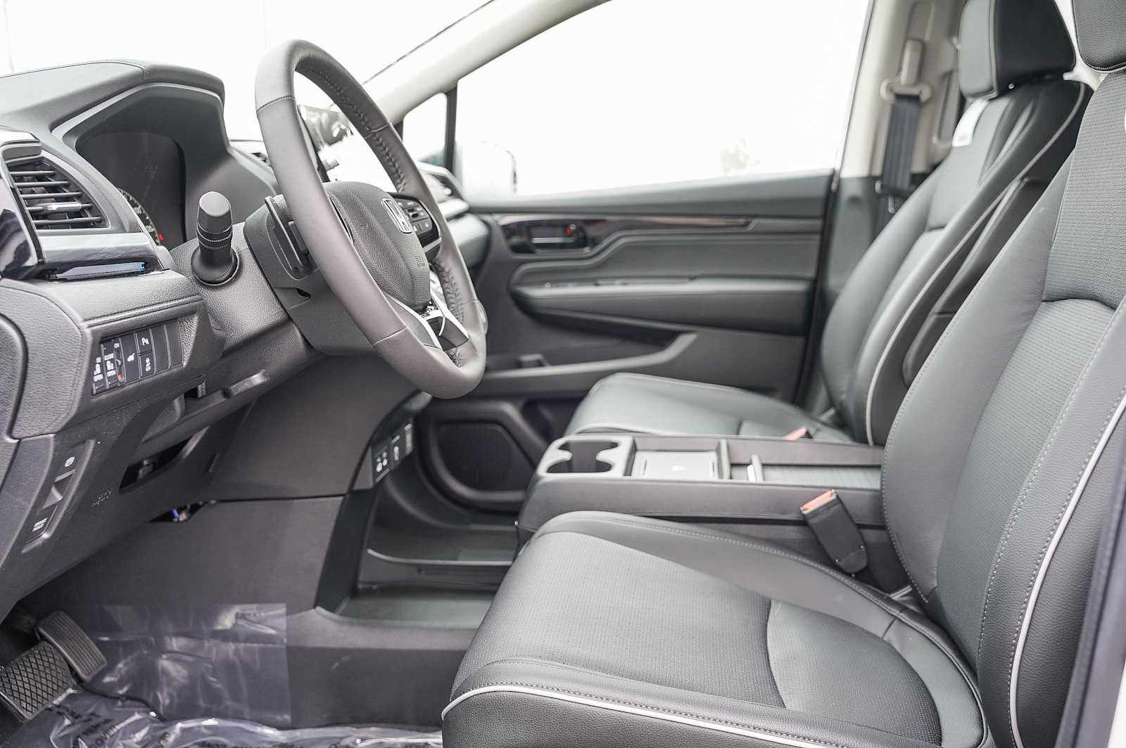 Thumbnail: 2026 Honda Odyssey - 20