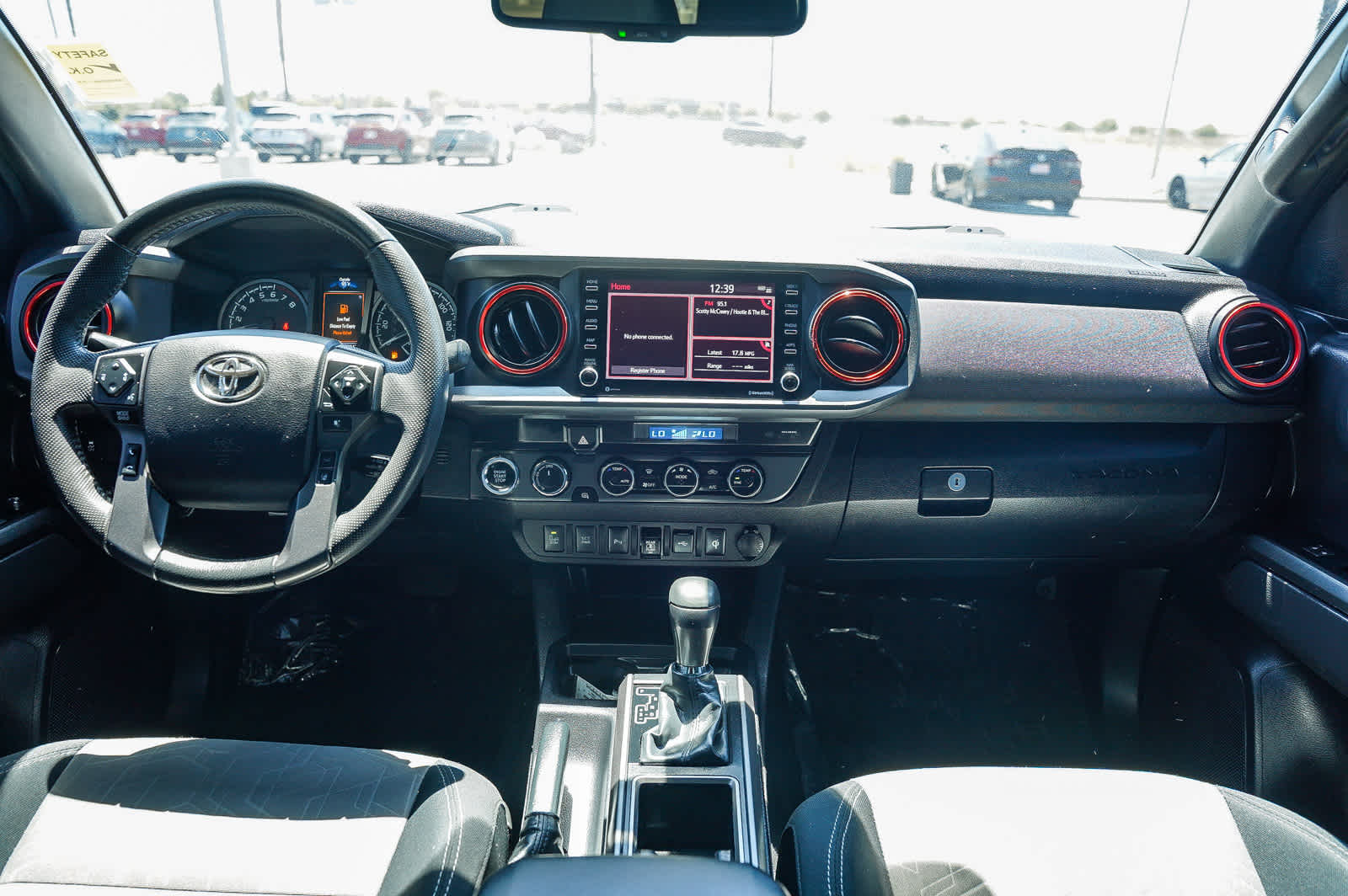 Thumbnail: 2022 Toyota Tacoma - 12