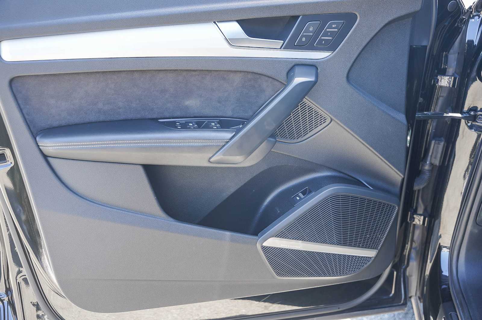 Thumbnail: 2019 Audi SQ5 - 22