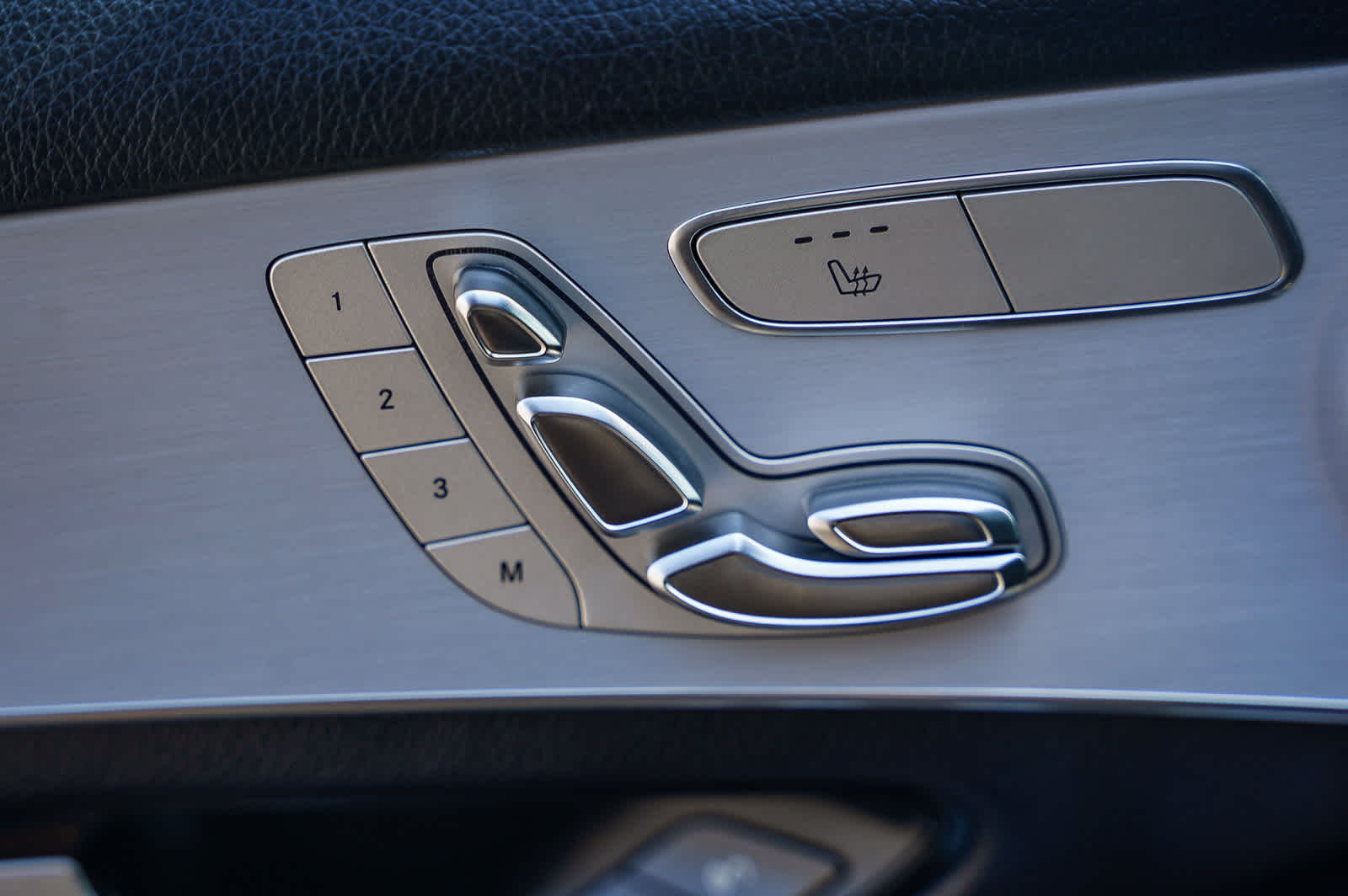 Thumbnail: 2019 Mercedes-Benz GLC - 22