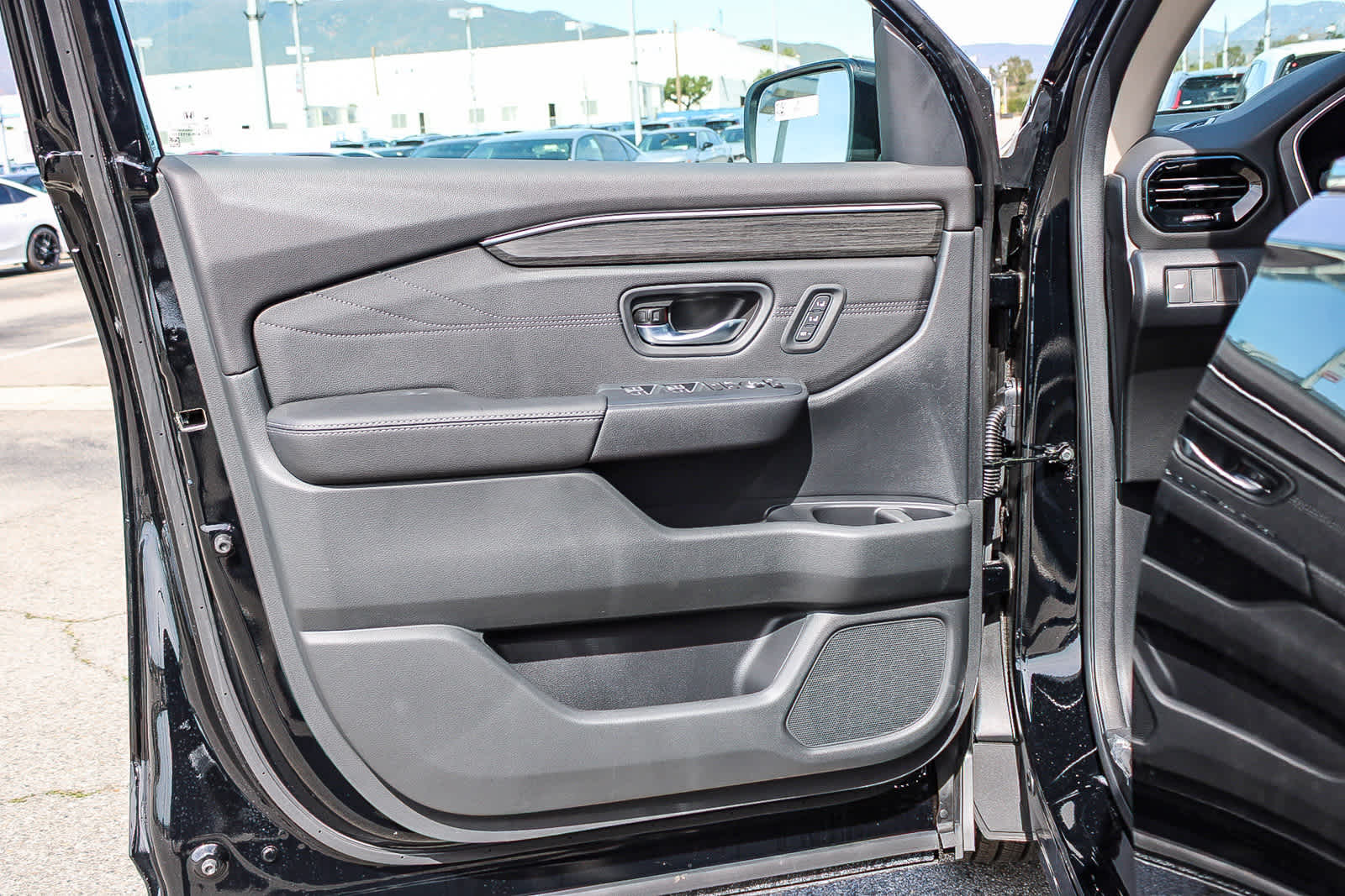 Thumbnail: 2026 Honda Pilot - 24