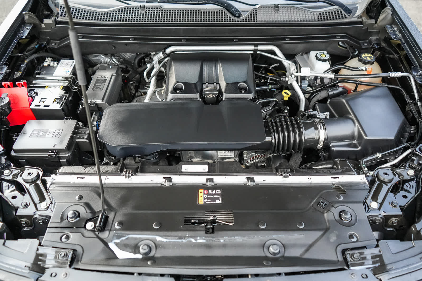 Thumbnail: 2024 Chevrolet Colorado - 26