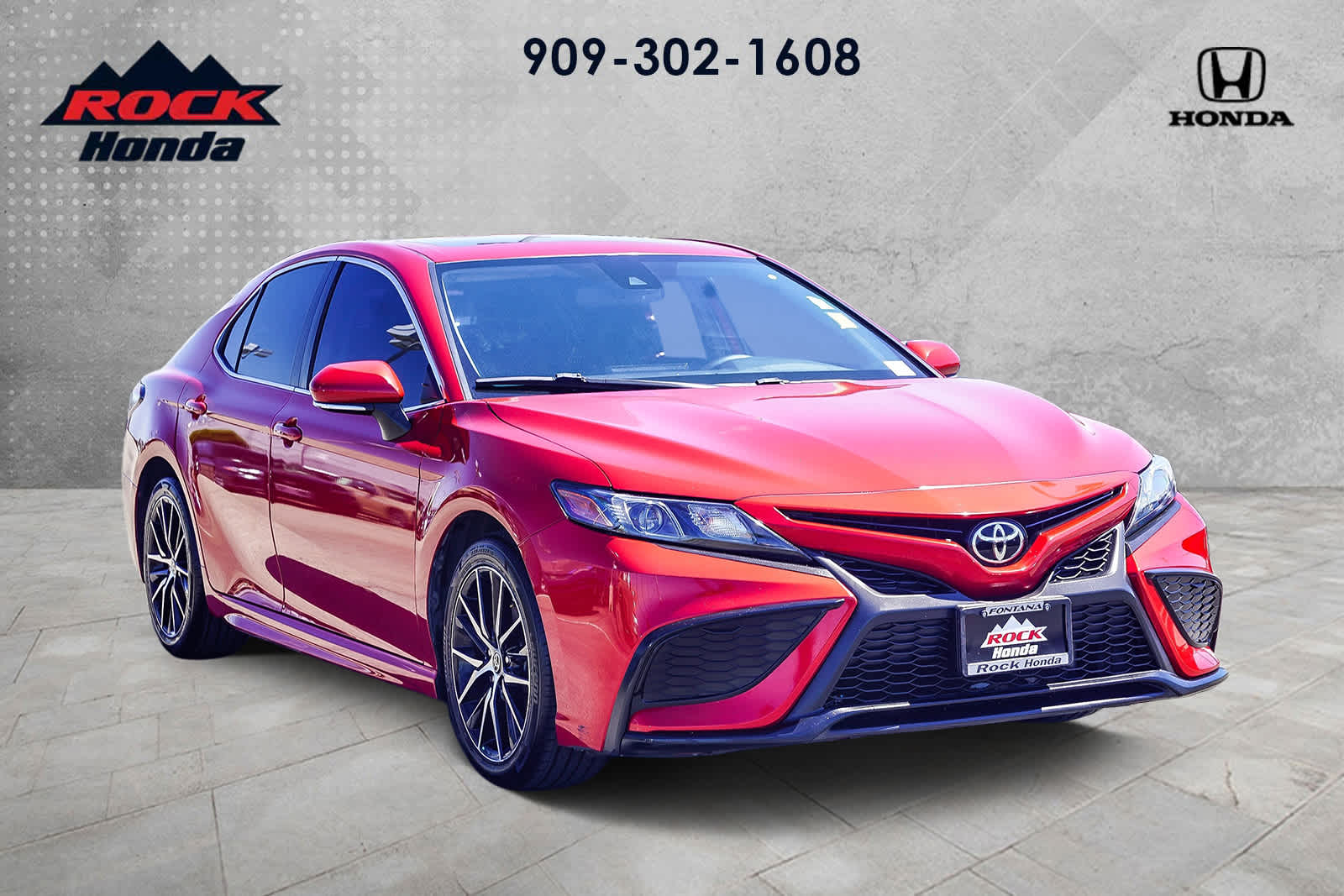 Thumbnail: 2021 Toyota Camry - 3