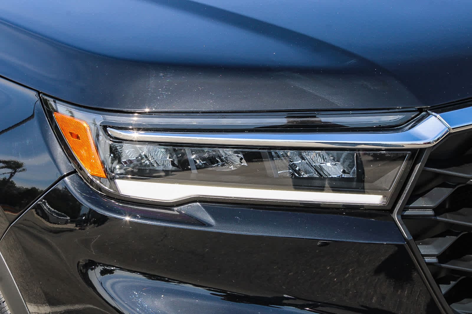 Thumbnail: 2023 Honda Pilot - 3