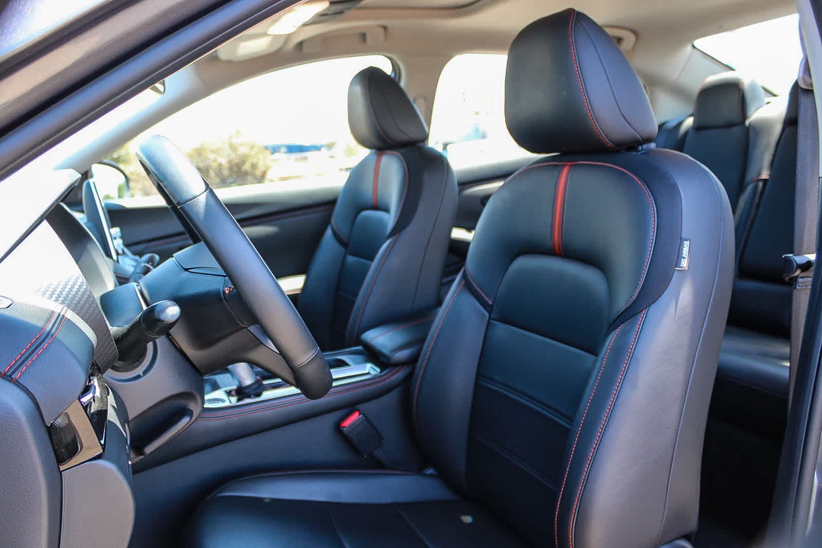 2025 Nissan Sentra SR - Photo 17