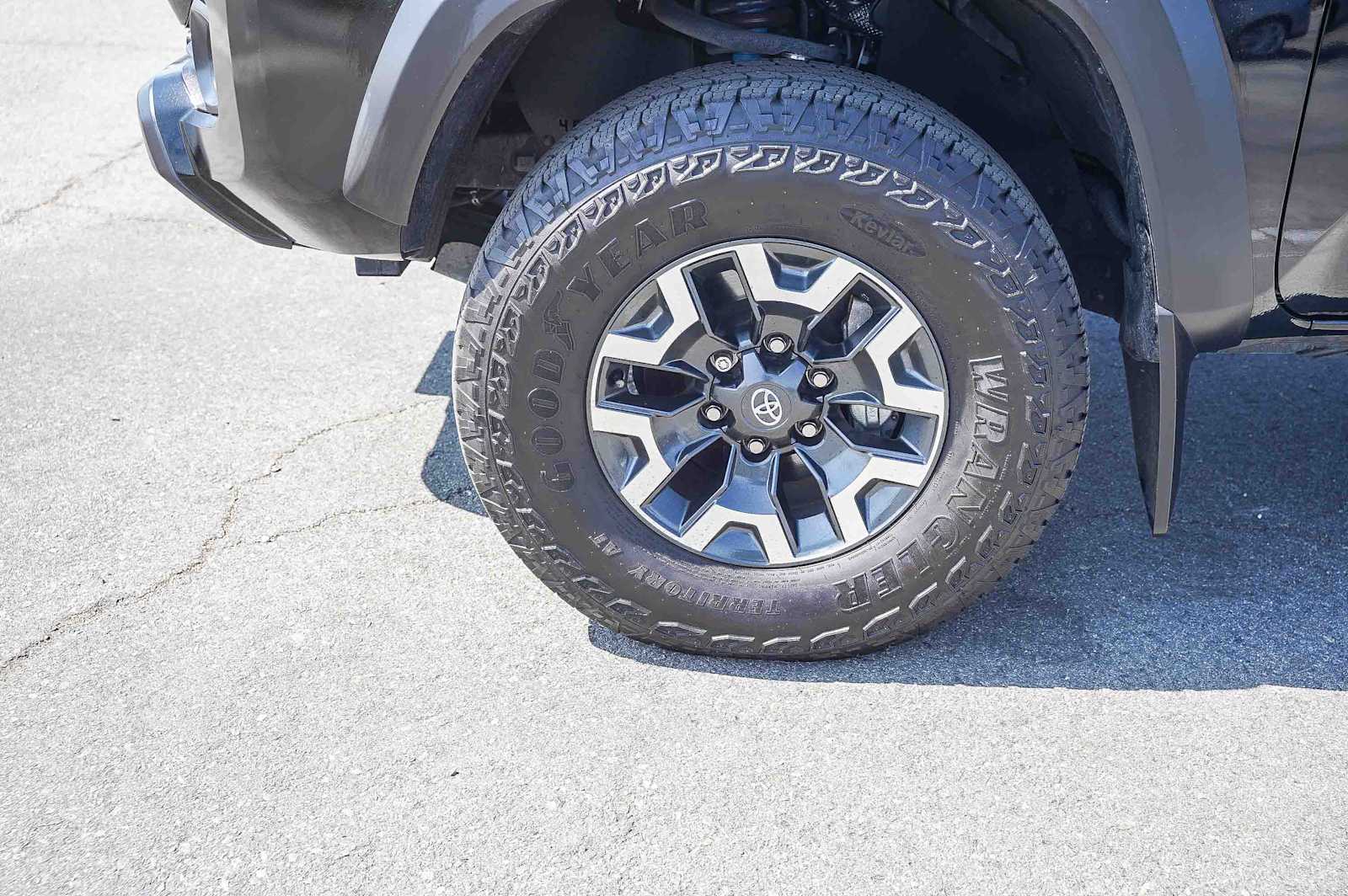 Thumbnail: 2023 Toyota Tacoma - 8