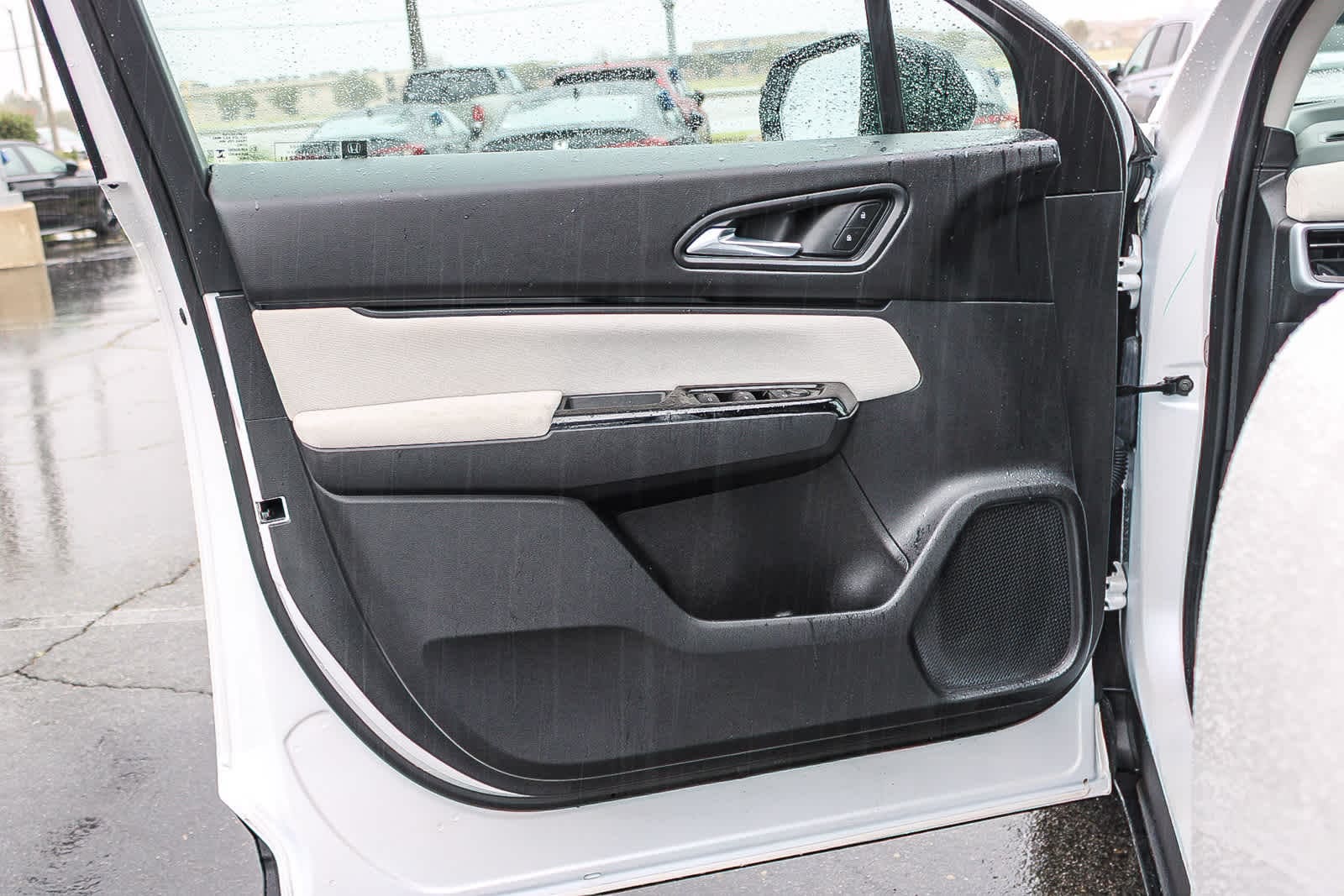 Thumbnail: 2025 Honda Prologue - 21