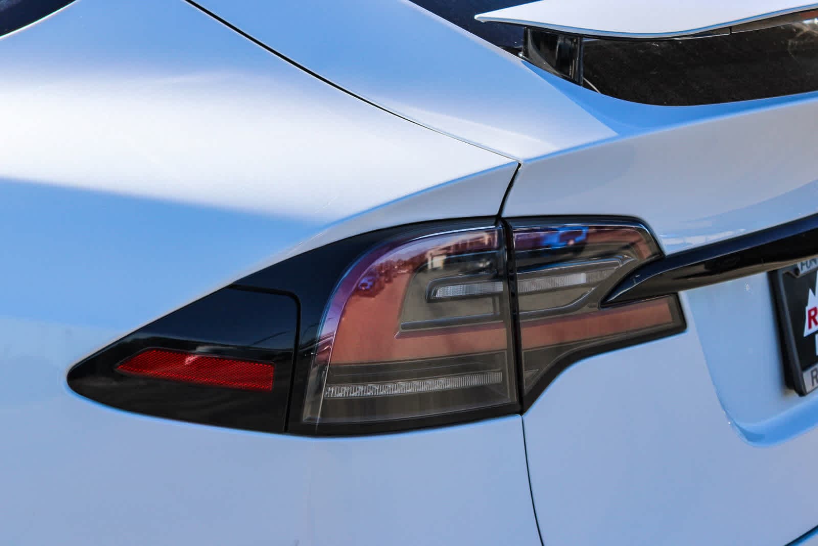Thumbnail: 2022 Tesla Model X - 7