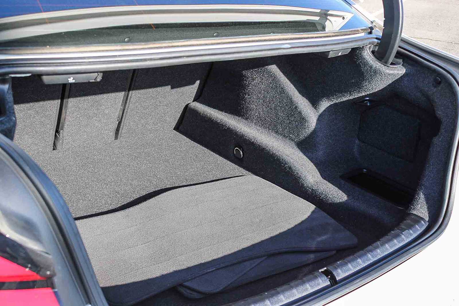 Thumbnail: 2021 BMW 5 Series - 24