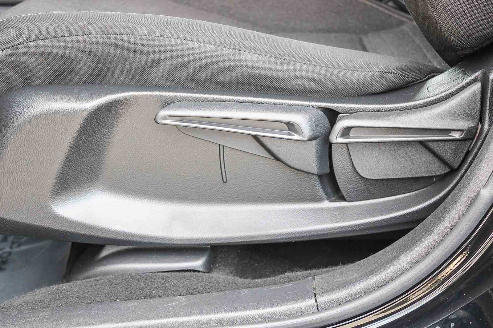 Thumbnail: 2023 Honda HR-V - 20