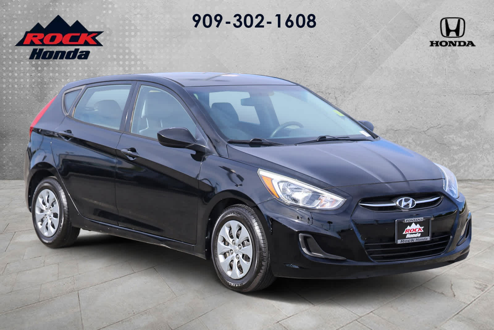 2017 Hyundai Accent SE photo 3