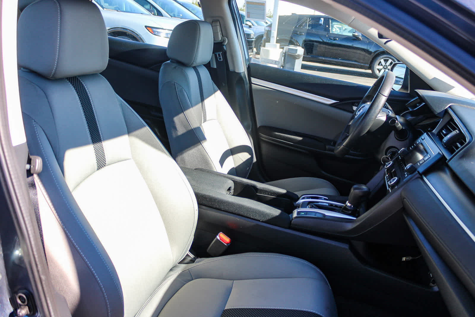 Thumbnail: 2020 Honda Civic - 16