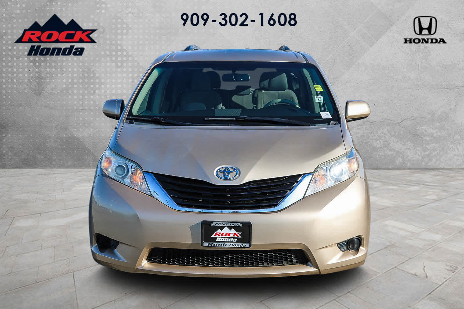 Used 2013 Toyota Sienna LE with VIN 5TDKK3DC2DS382074 for sale in Medford, OR