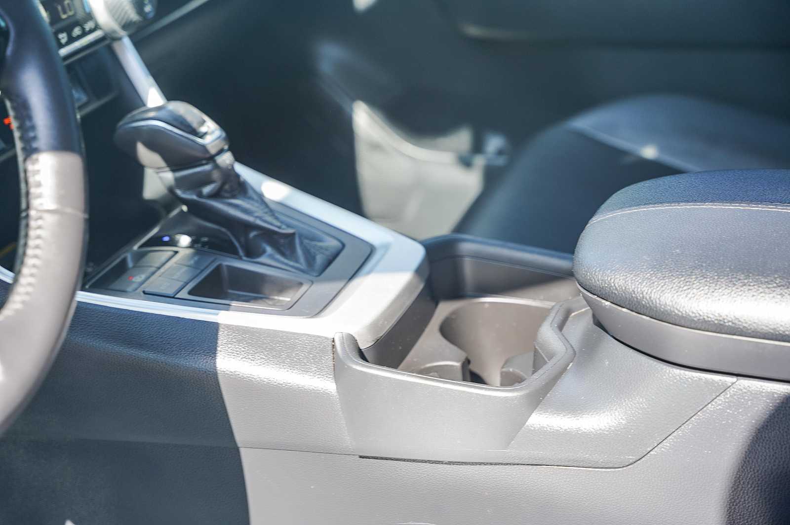2019 Toyota RAV4 XLE Premium 20