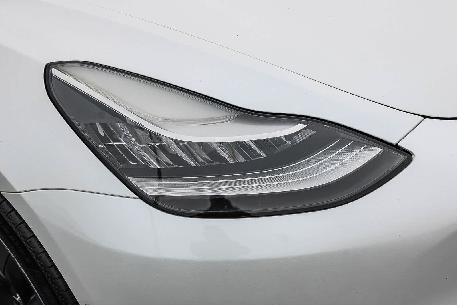 Thumbnail: 2020 Tesla Model 3 - 4