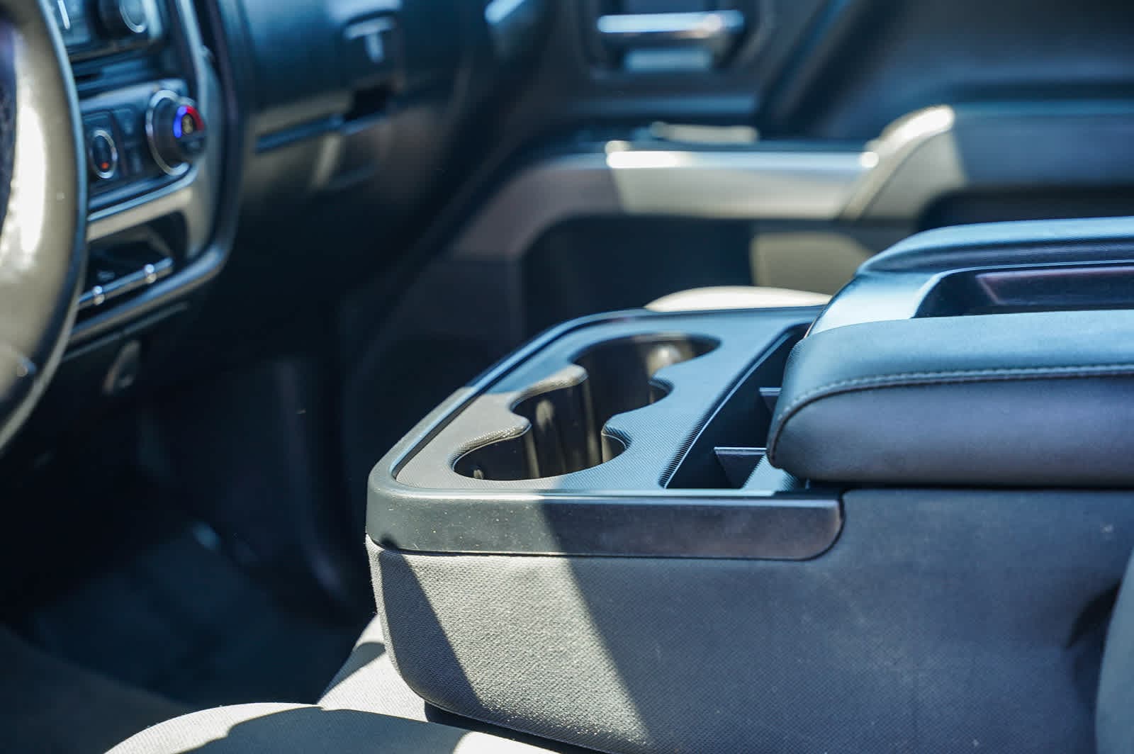 Thumbnail: 2015 Chevrolet Silverado 1500 - 16