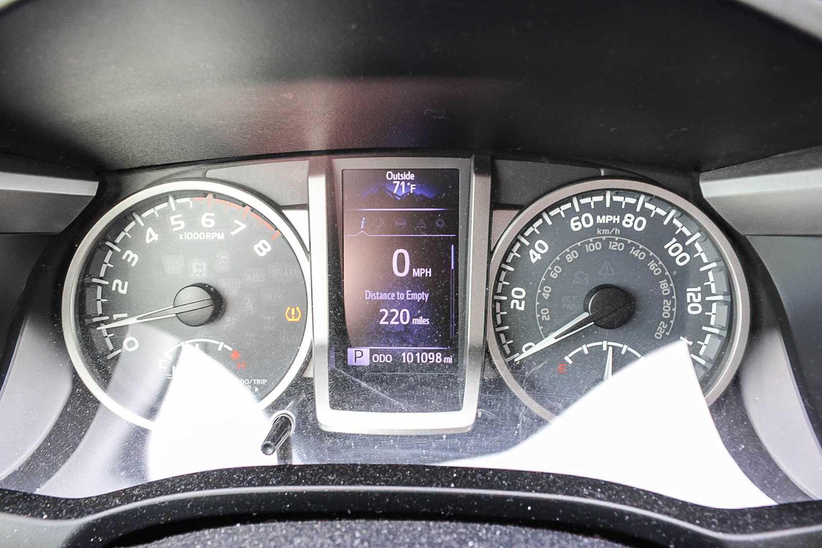 Thumbnail: 2017 Toyota Tacoma - 22