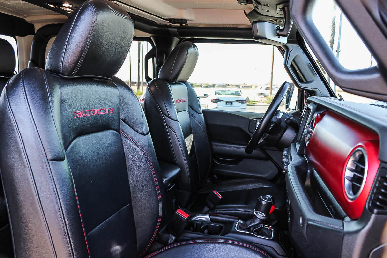 Thumbnail: 2021 Jeep Gladiator - 16