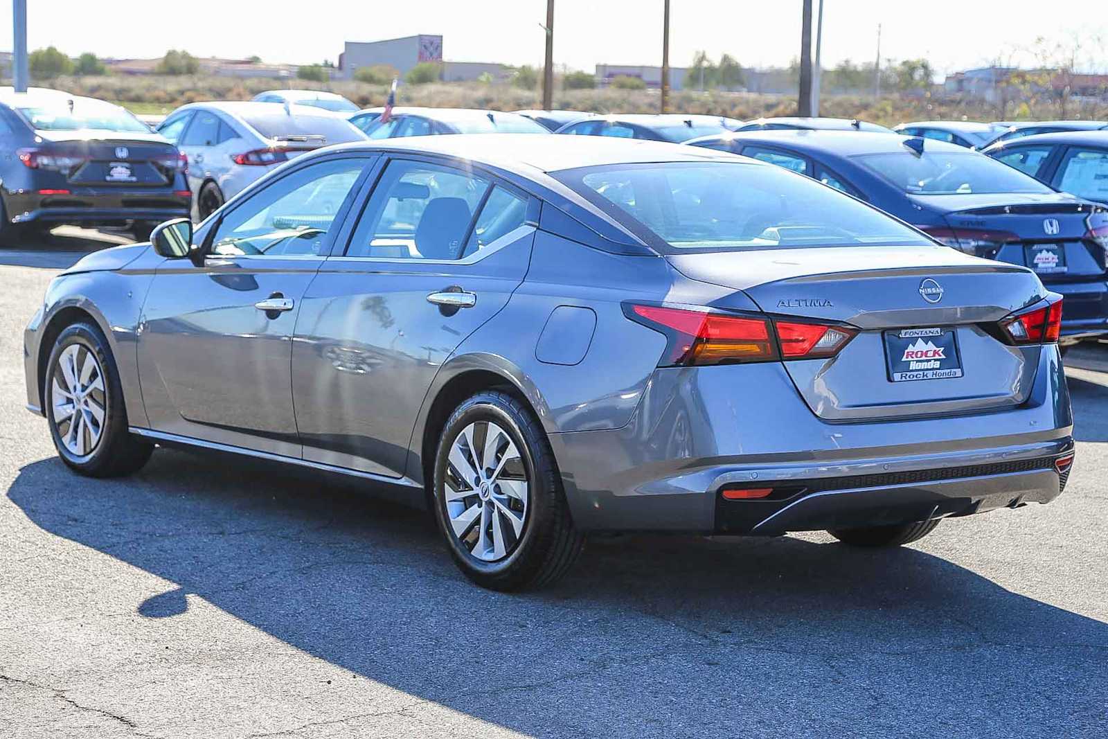 Thumbnail: 2023 Nissan Altima - 8