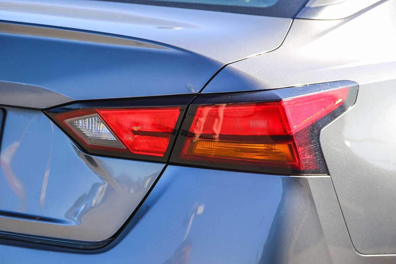 Thumbnail: 2023 Nissan Altima - 9