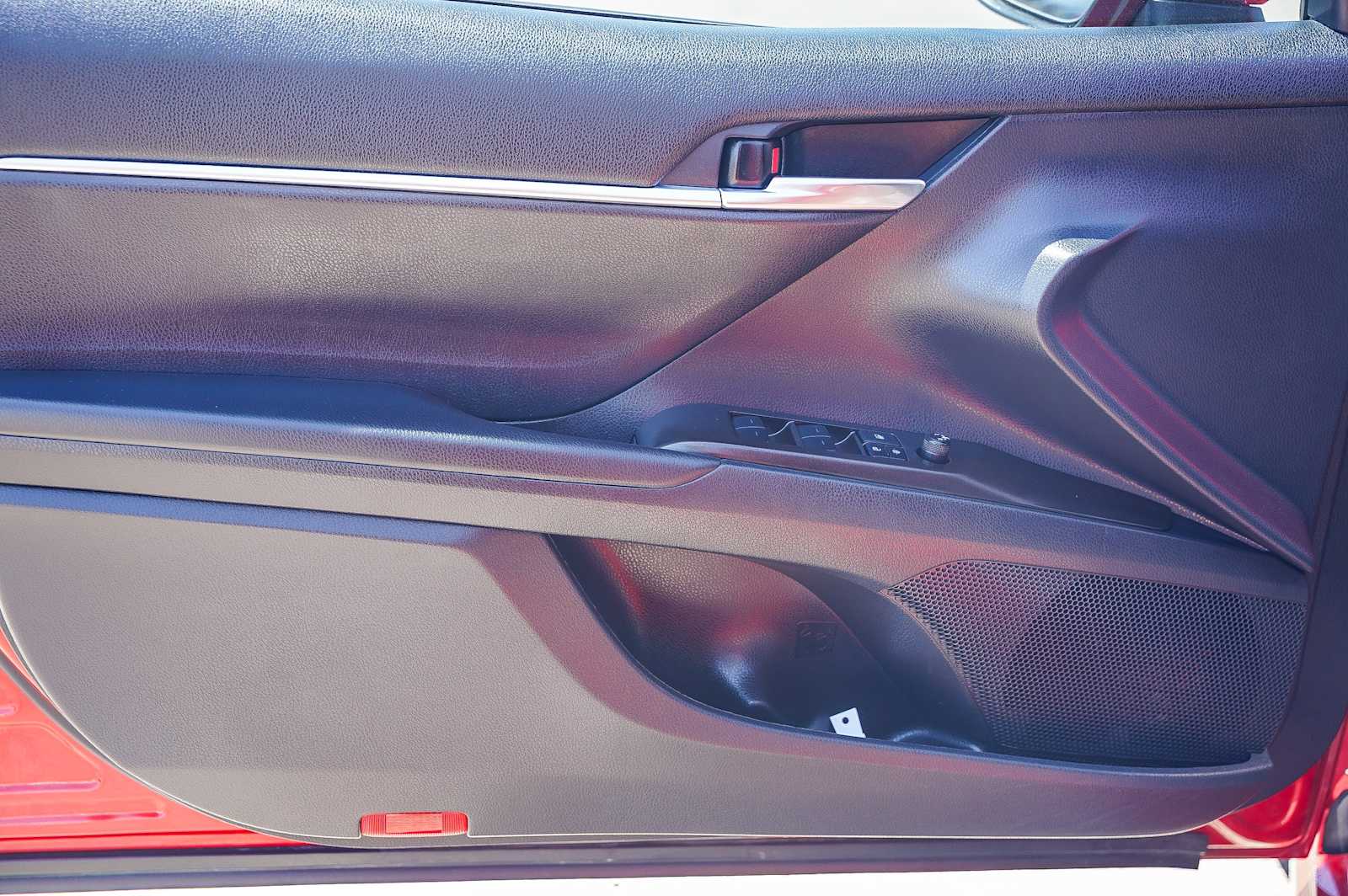 Thumbnail: 2021 Toyota Camry - 21