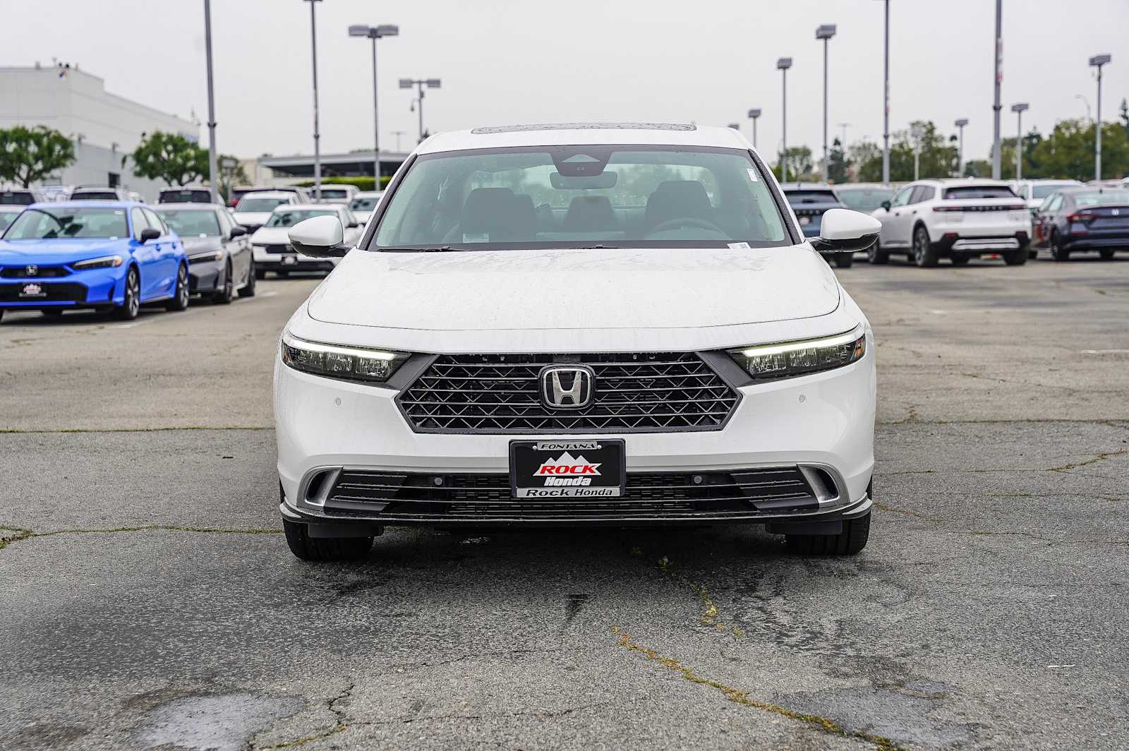 2025 Honda Accord Touring photo 2