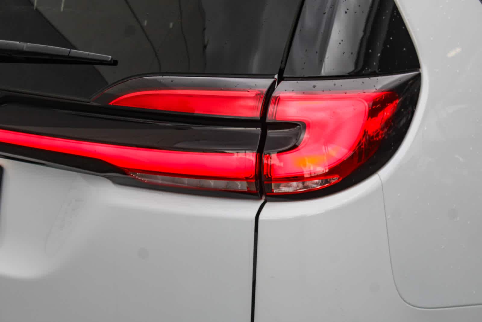 2023 Chrysler Pacifica Hybrid Limited 7