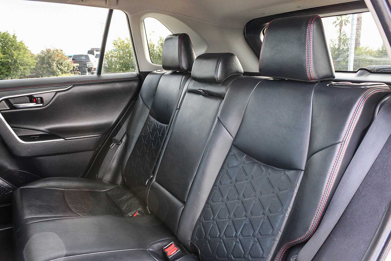 Thumbnail: 2021 Toyota RAV4 - 18