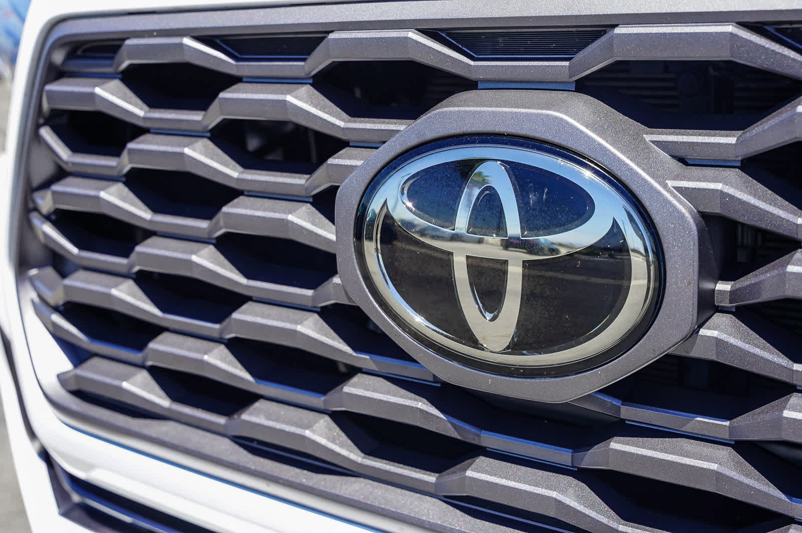 Thumbnail: 2022 Toyota Tacoma - 11