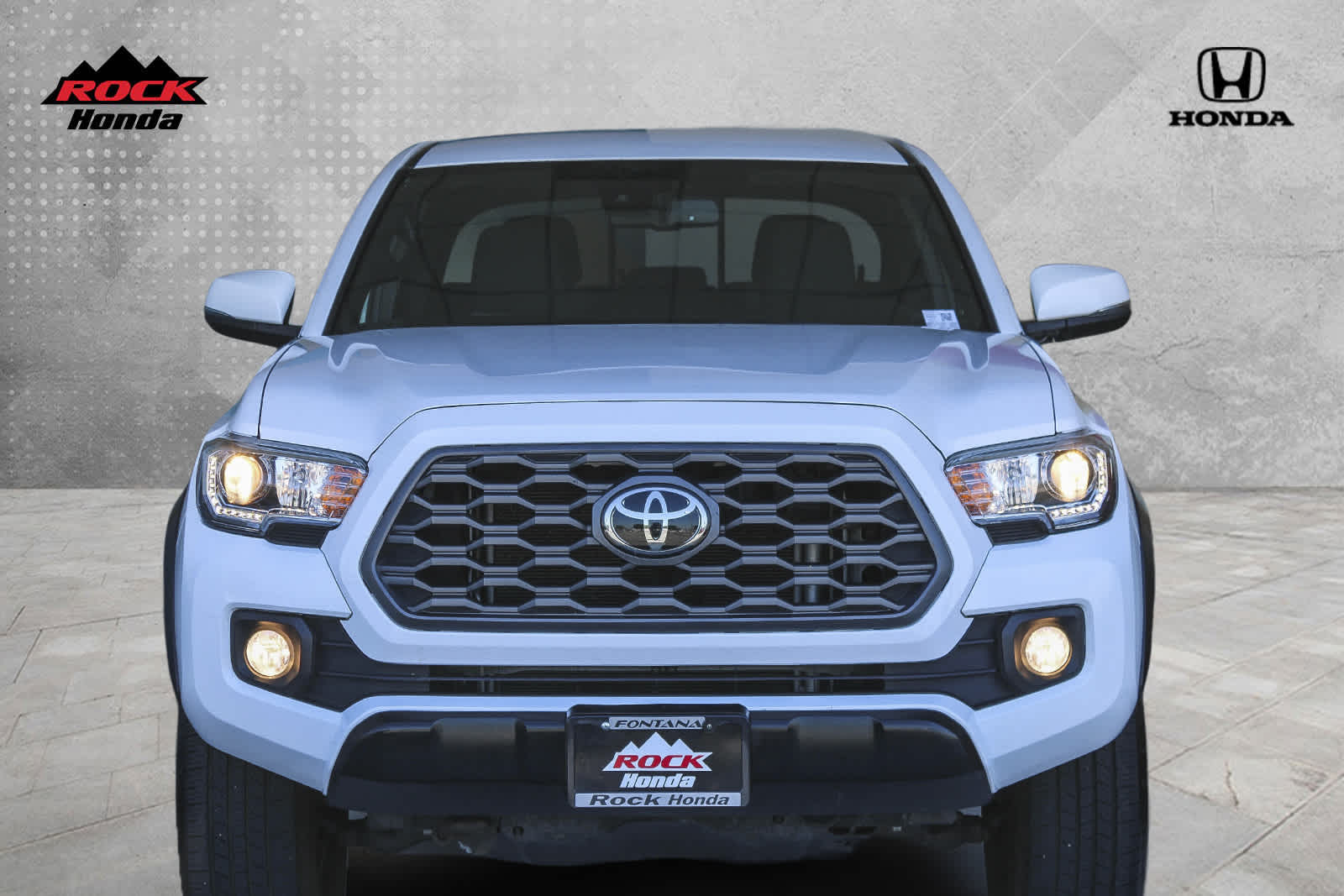 Used 2022 Toyota Tacoma TRD Off Road with VIN 3TMCZ5ANXNM488369 for sale in Fontana, CA