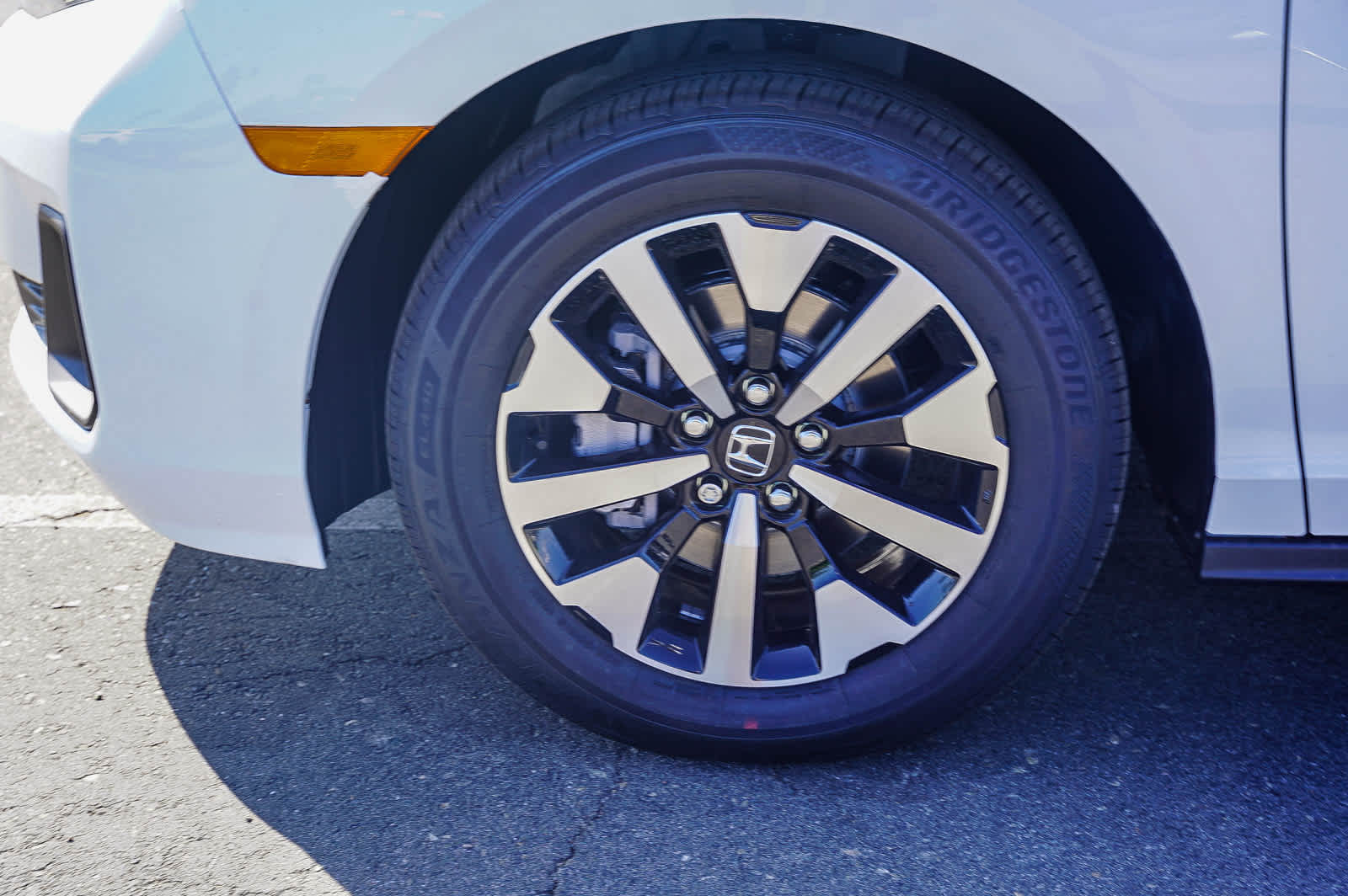 Thumbnail: 2026 Honda Odyssey - 9