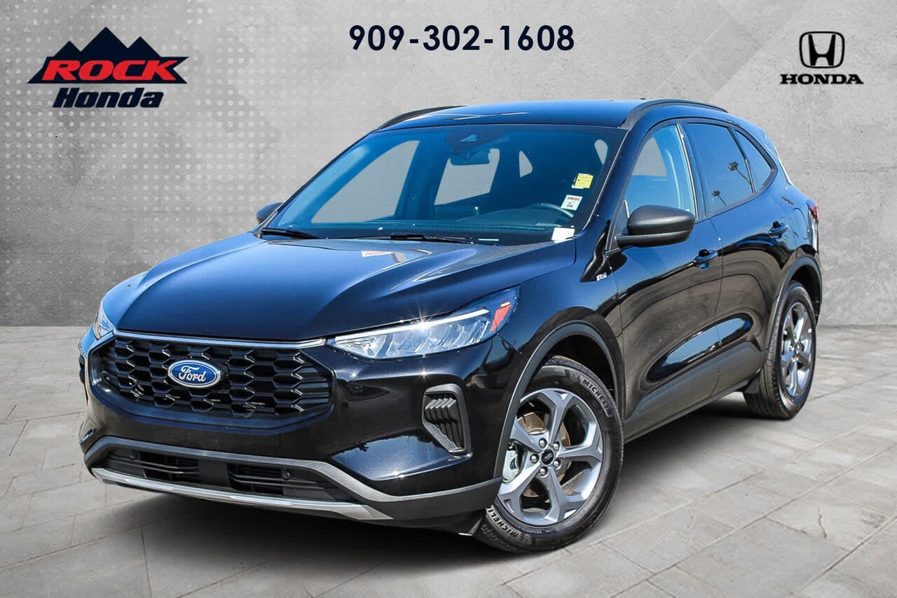 2025 Ford Escape ST-Line — photo 1 of 24