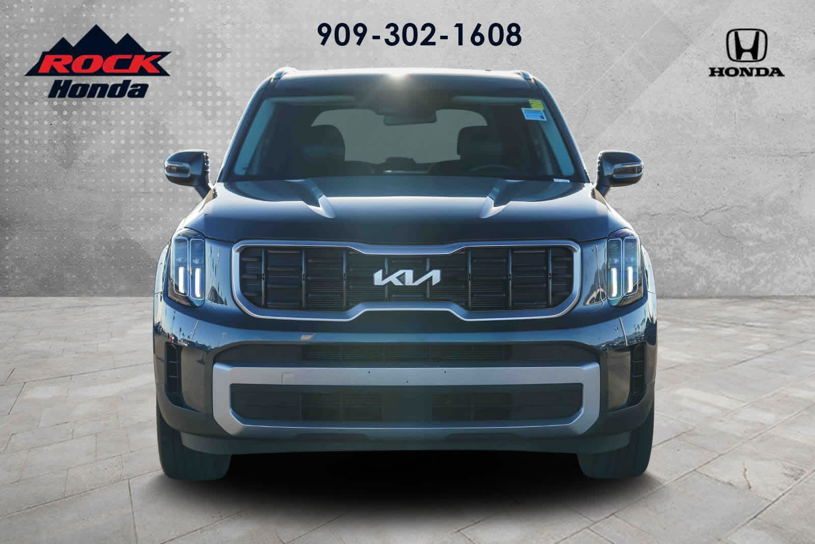 Thumbnail: 2023 Kia Telluride - 4