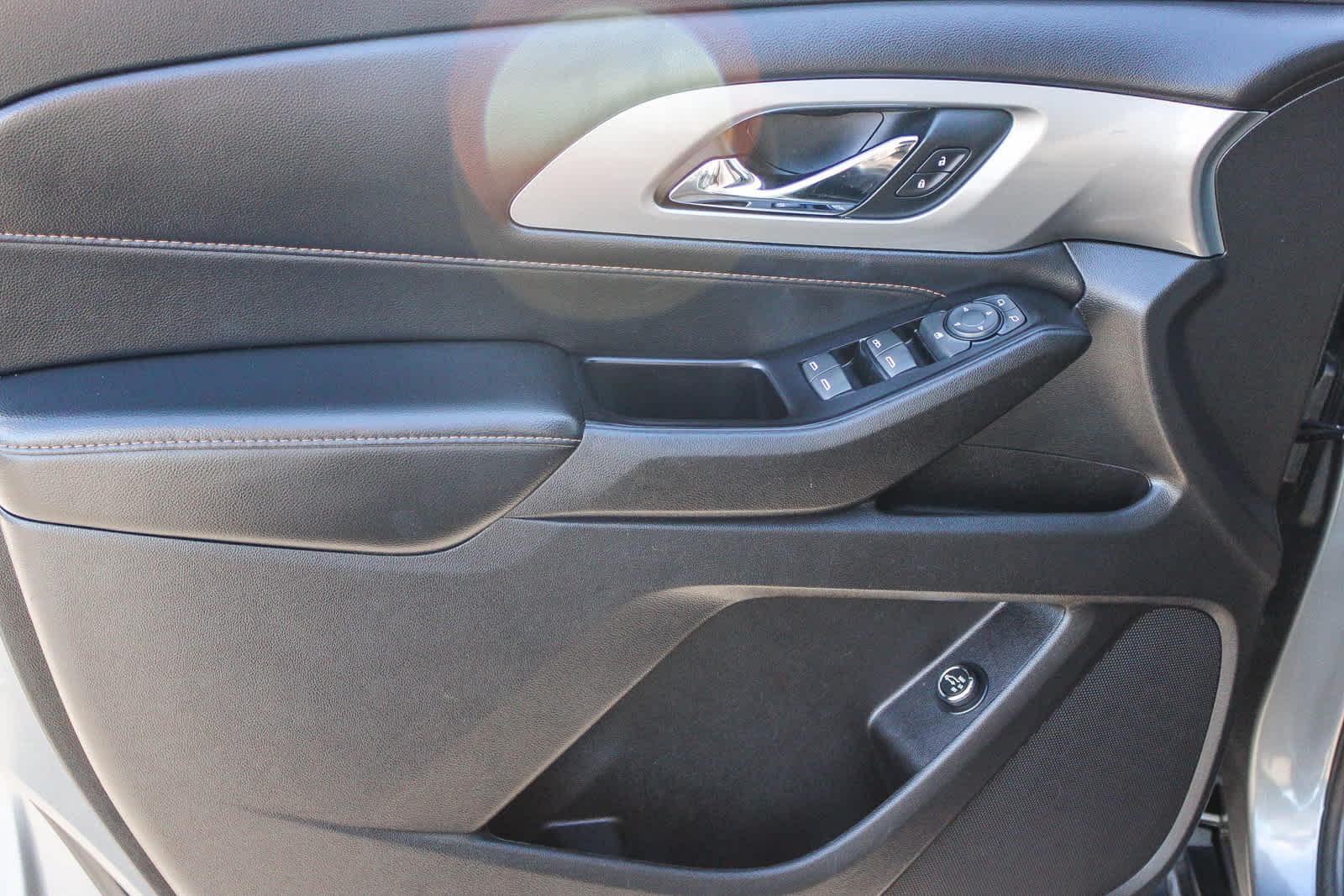 Thumbnail: 2019 Chevrolet Traverse - 21