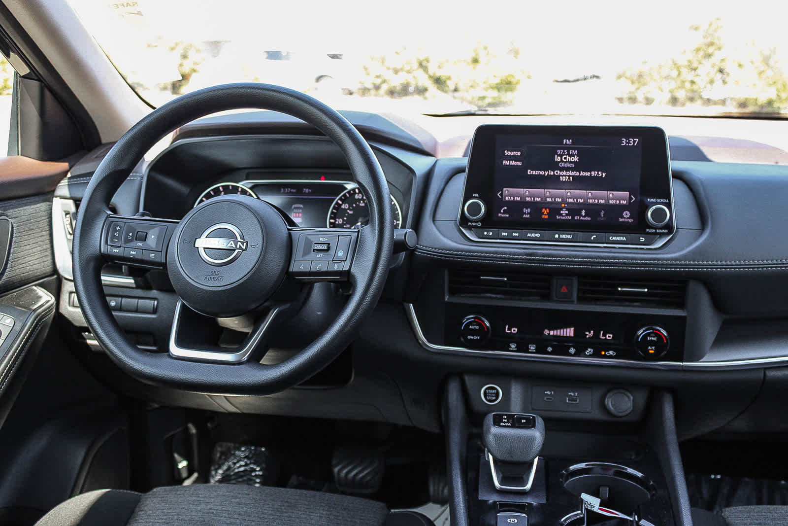 Thumbnail: 2023 Nissan Rogue - 12